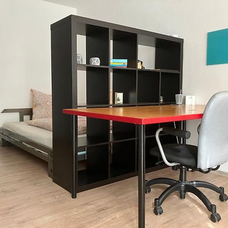Helle & Ruhige Wohnung In Neu-Ulm Extérieur photo