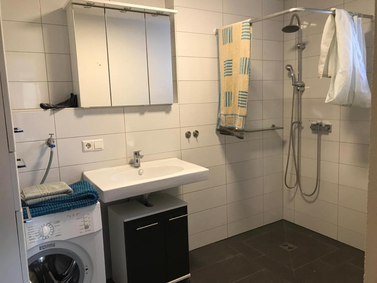 Helle & Ruhige Wohnung In Neu-Ulm Extérieur photo