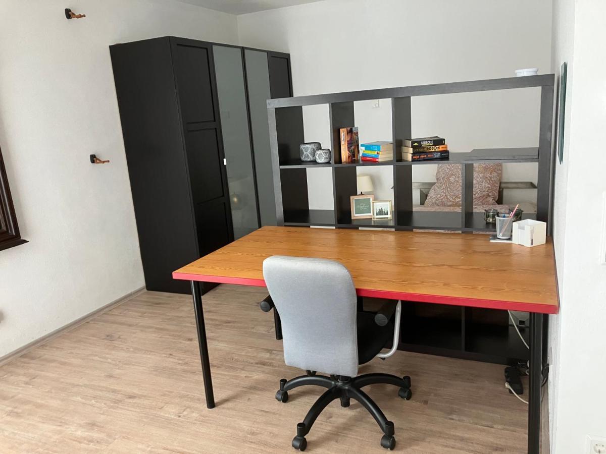 Helle & Ruhige Wohnung In Neu-Ulm Extérieur photo